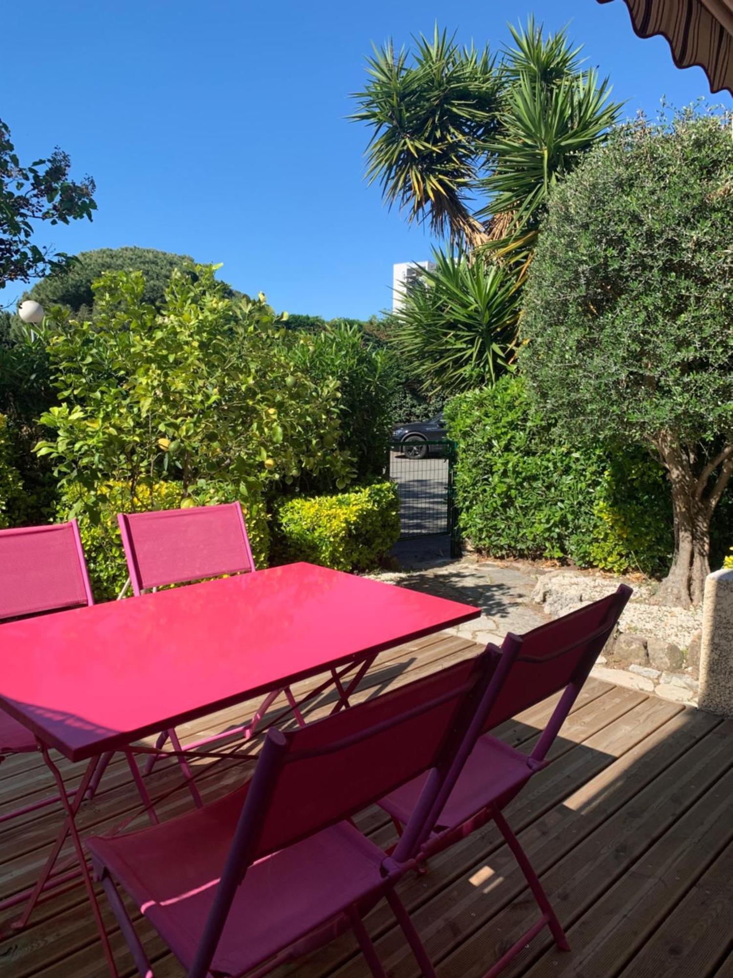Beau T2 Avec Jardin Frejus Plage Zewnętrze zdjęcie